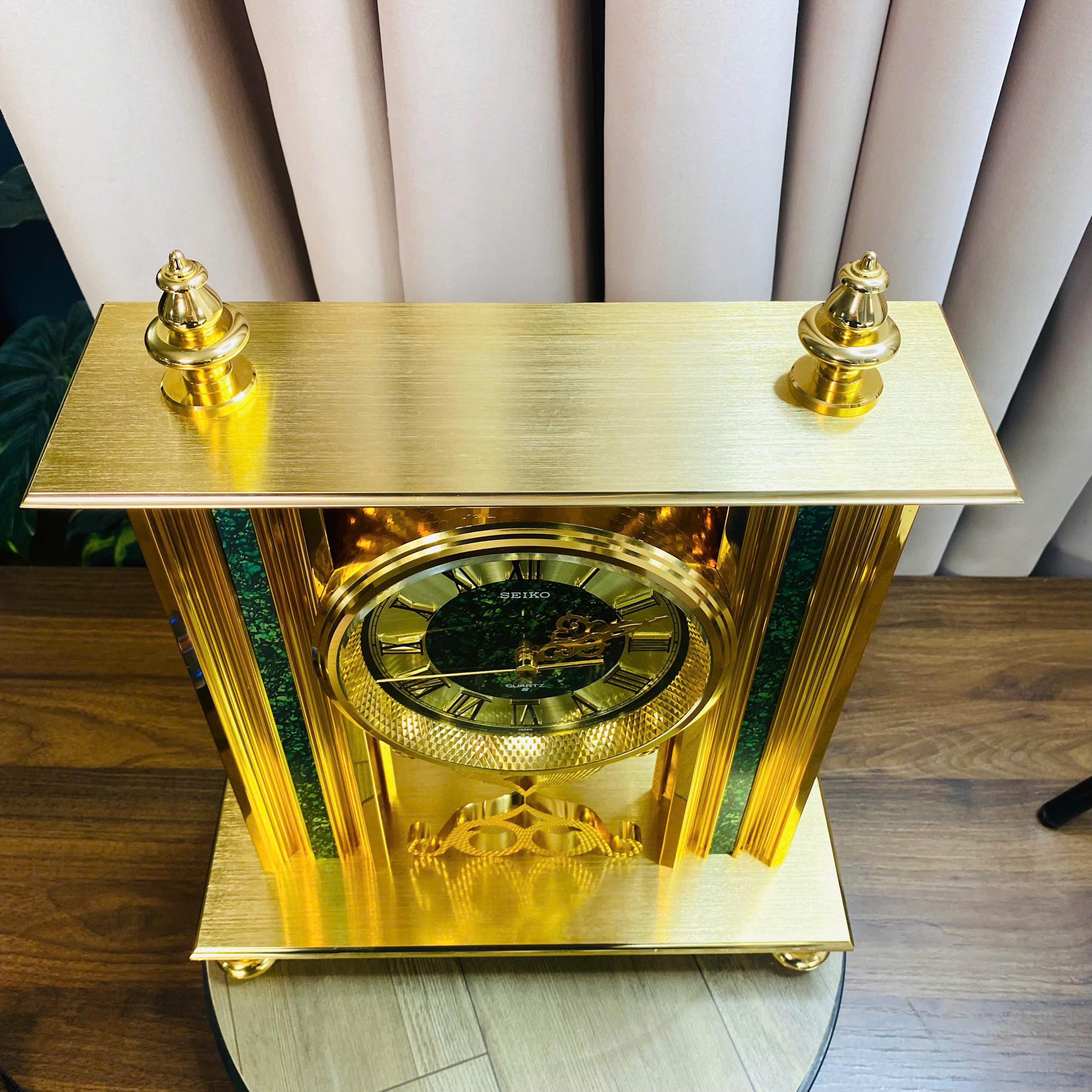 Đồng hồ để bàn Seiko mạ vàng đẹp như mới