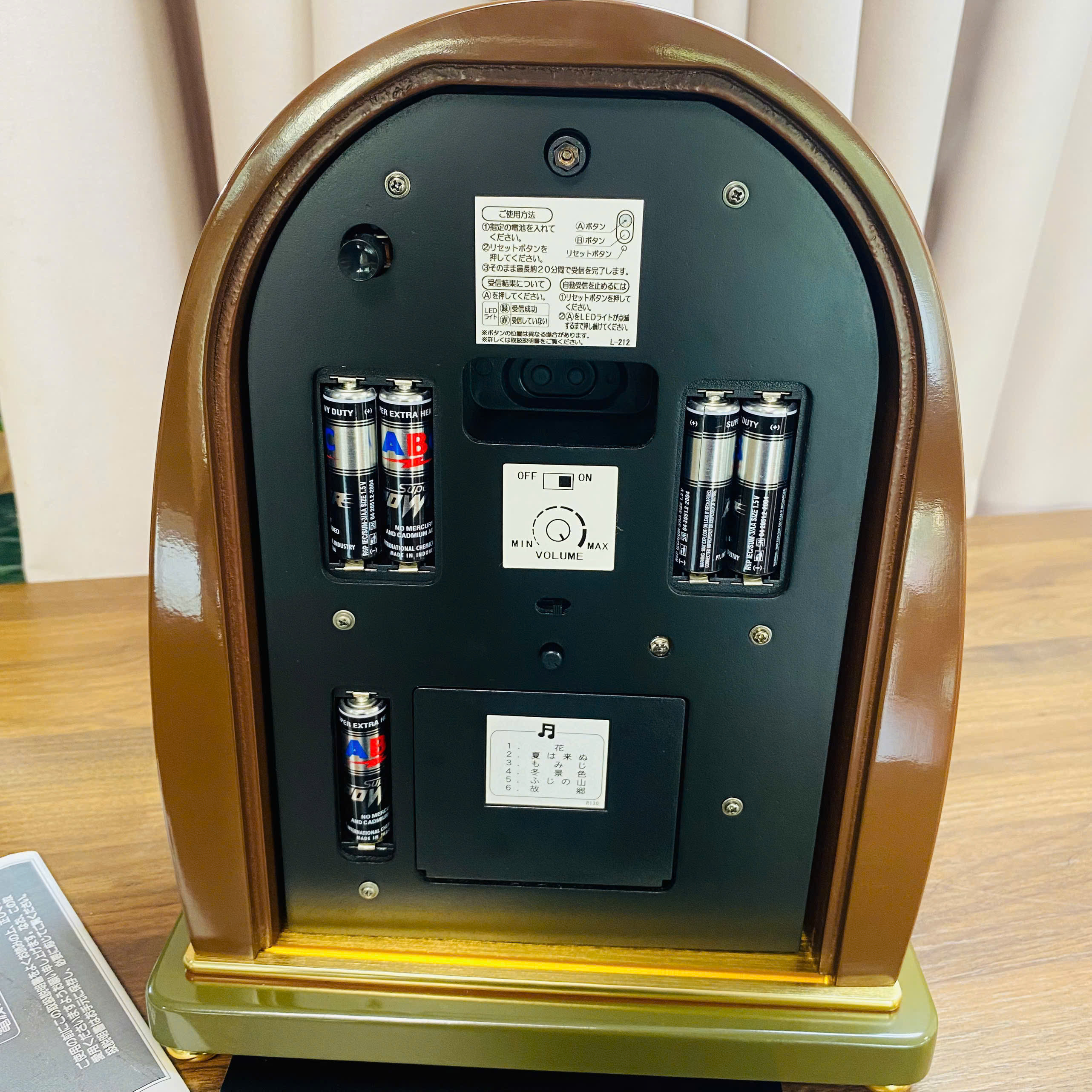 Đồng hồ để bàn Seiko phiên bản Thủ Tướng