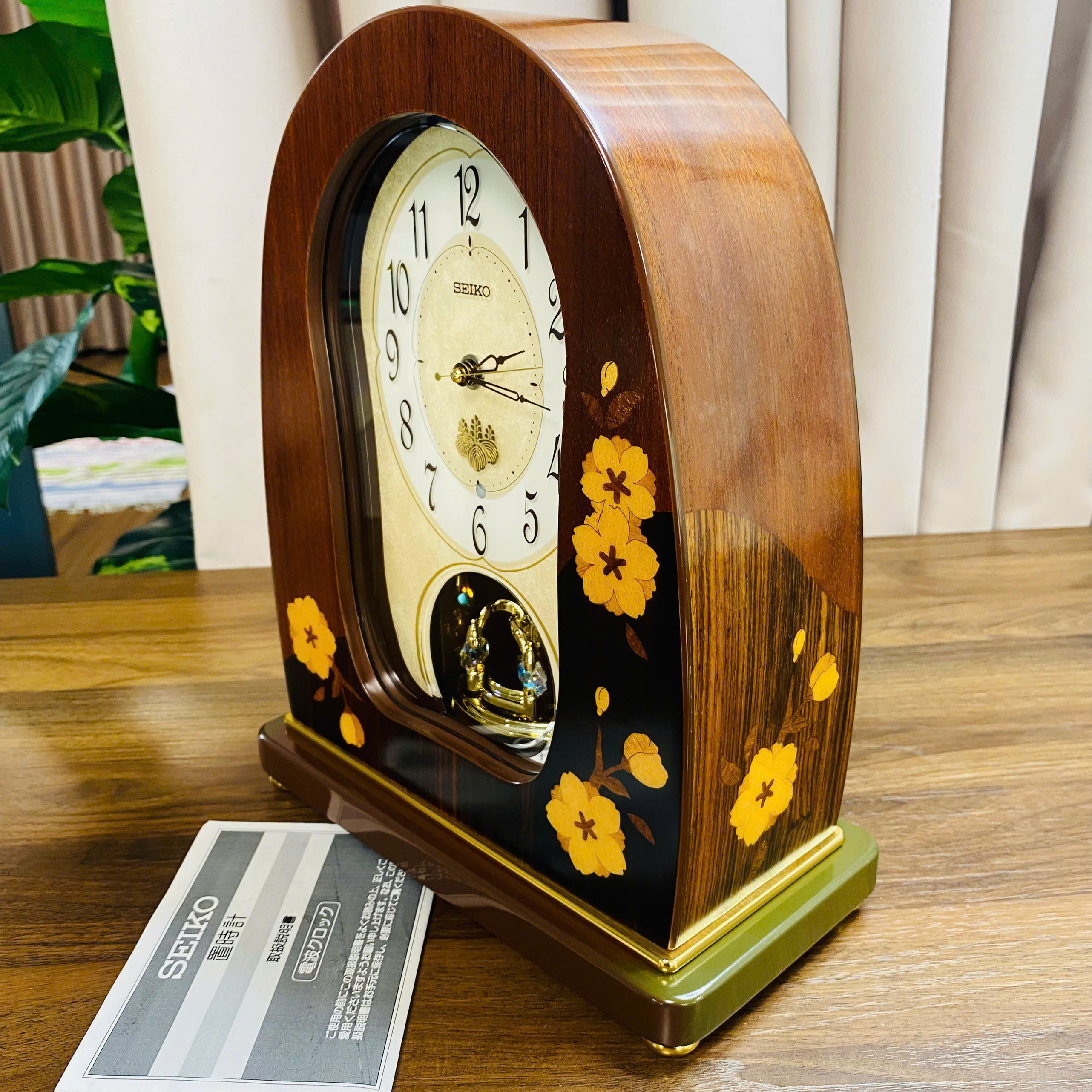 Đồng hồ để bàn Seiko phiên bản Thủ Tướng