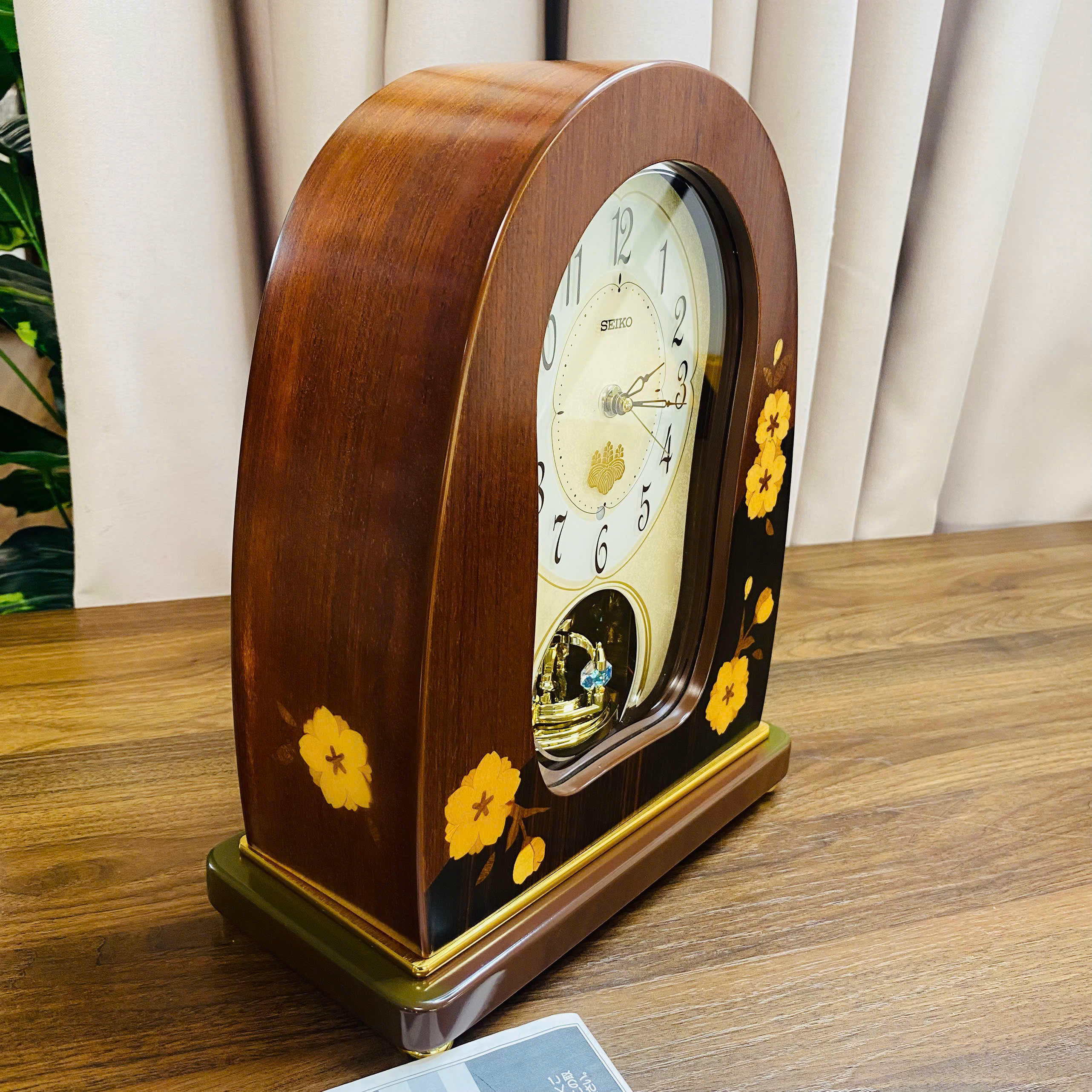 Đồng hồ để bàn Seiko phiên bản Thủ Tướng