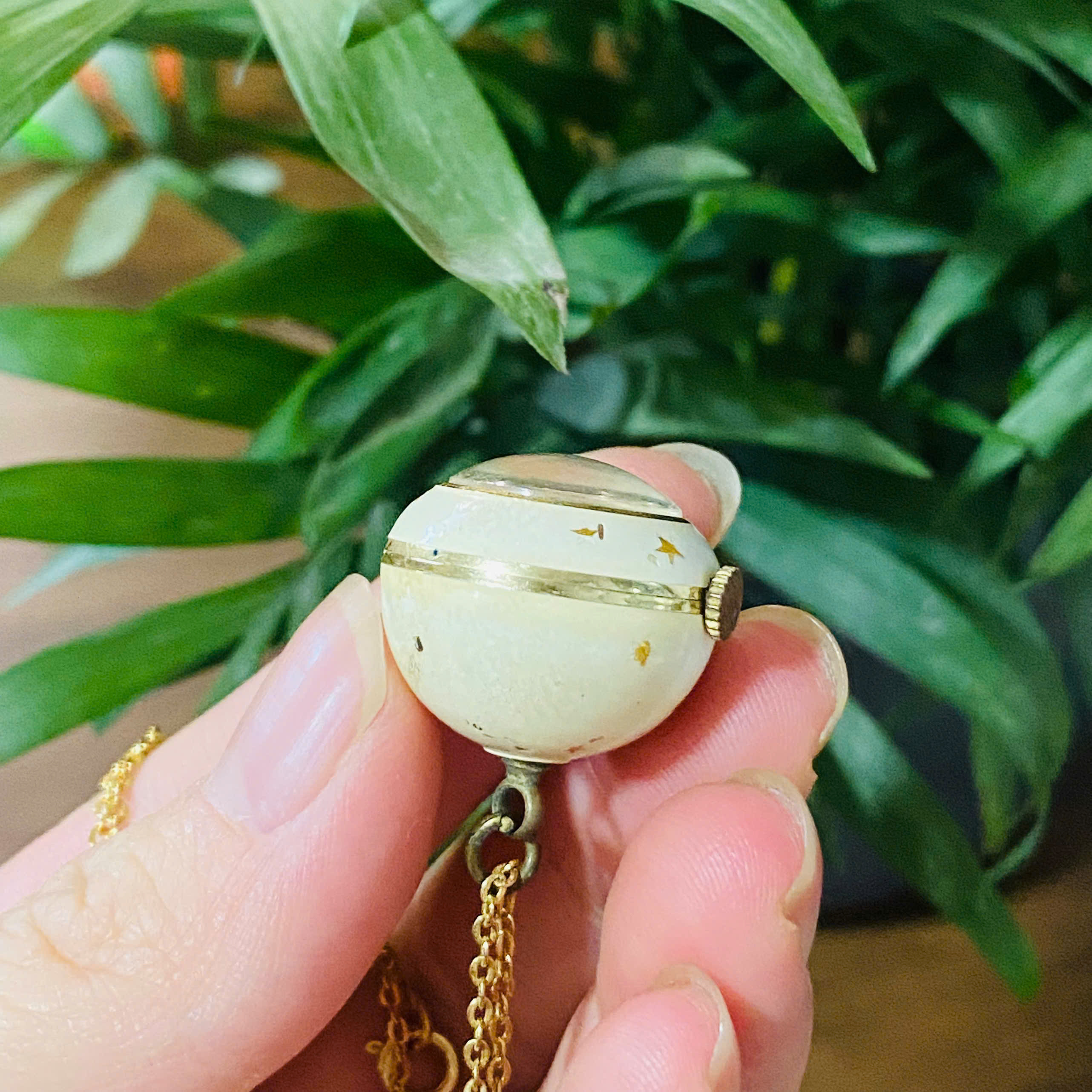 Đồng hồ quýt Rendex Thụy Sĩ cót tay