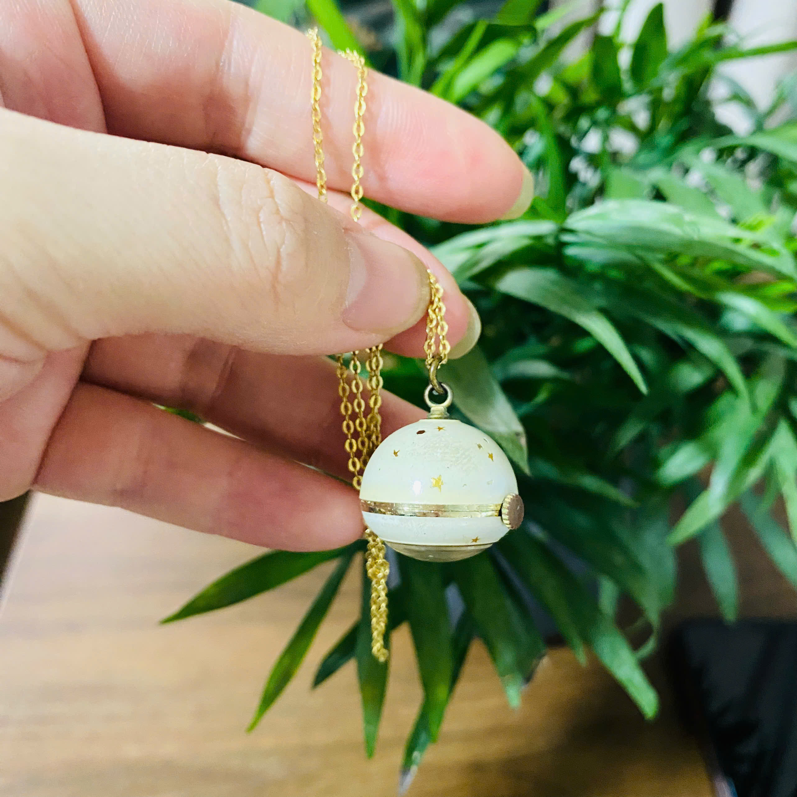 Đồng hồ quýt Rendex Thụy Sĩ cót tay