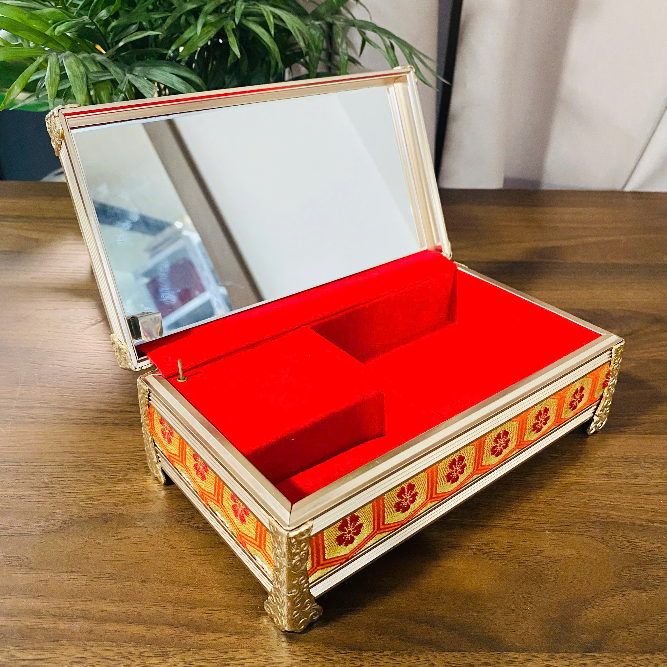 Hộp nhạc đựng trang sức Sanyo chuẩn zin