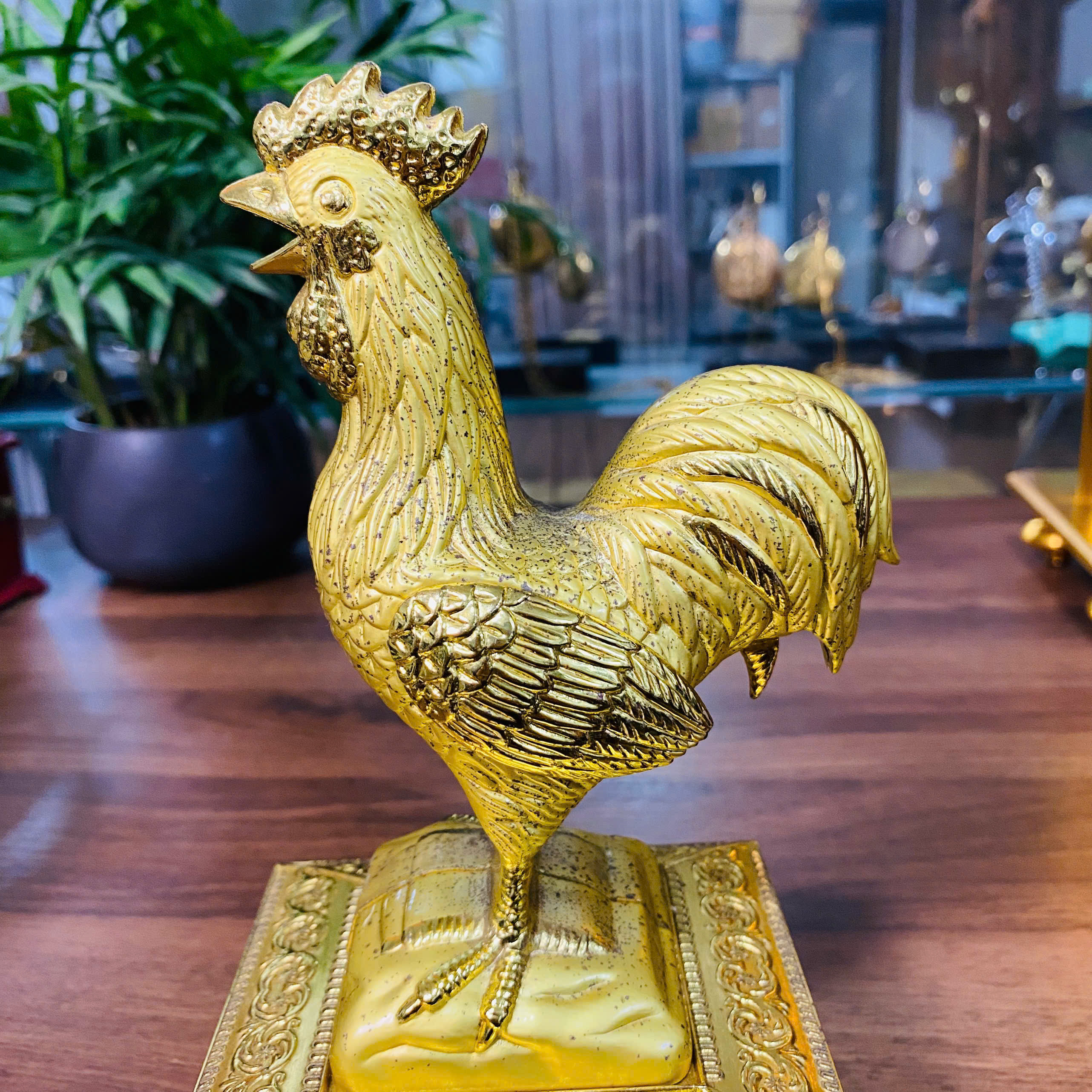 Bật lửa thiết kế tượng gà trống đúc độc lạ