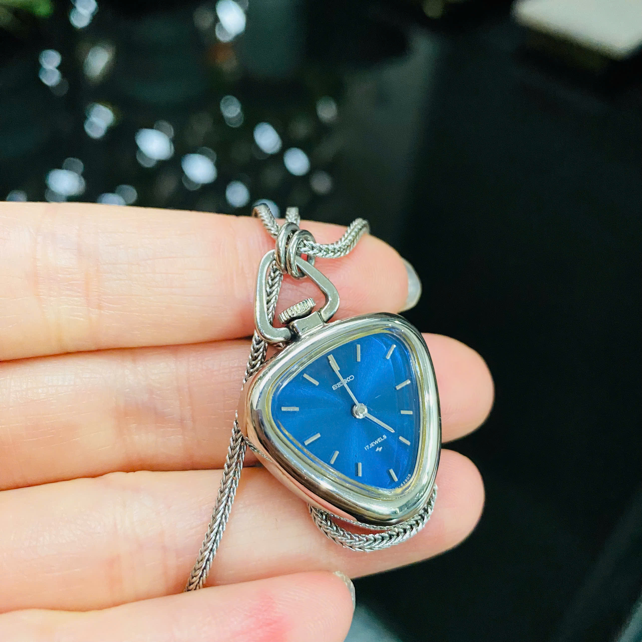 Đồng hồ quýt Seiko cót tay dáng nhỏ mặt dây chuyền