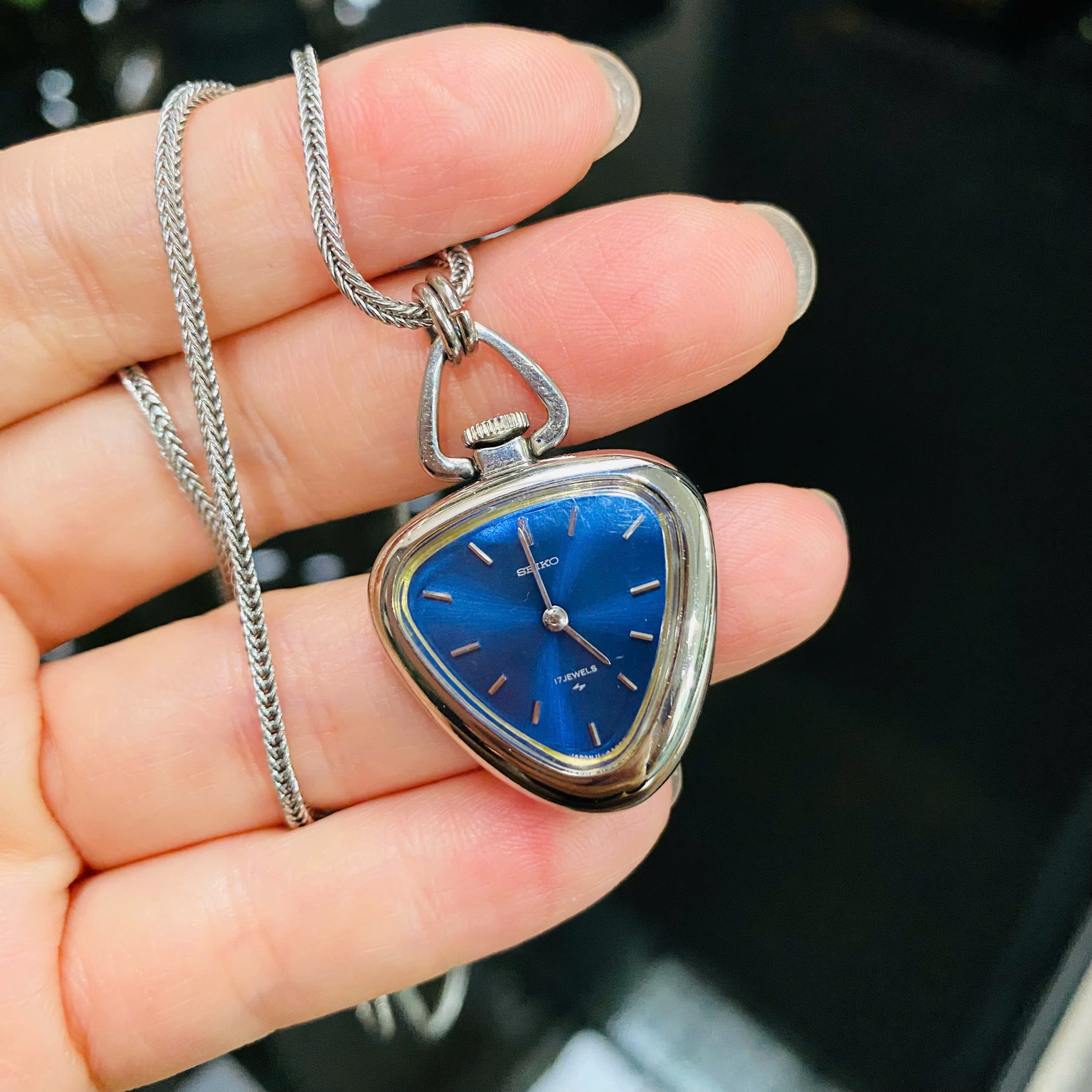 Đồng hồ quýt Seiko cót tay dáng nhỏ mặt dây chuyền