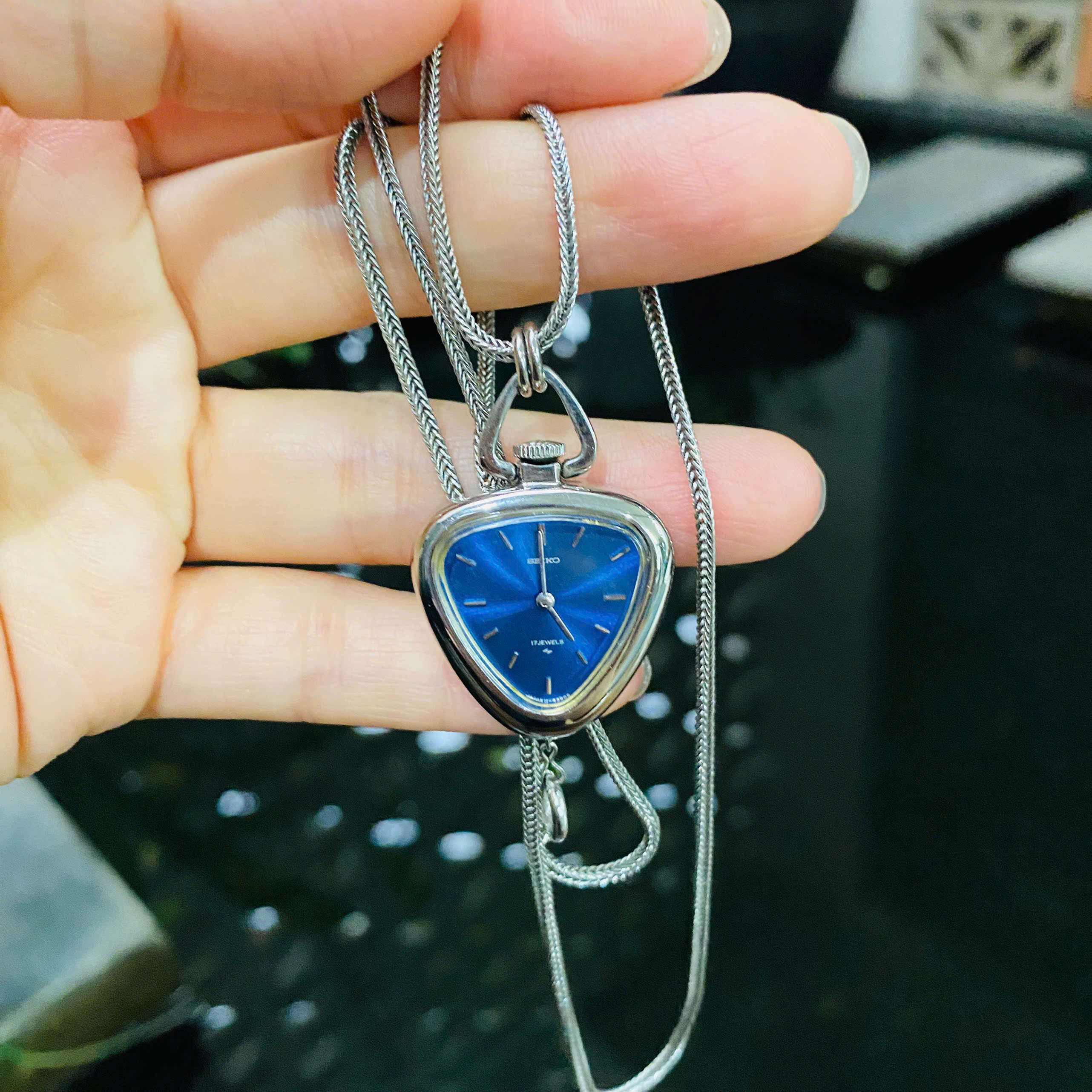 Đồng hồ quýt Seiko cót tay dáng nhỏ mặt dây chuyền