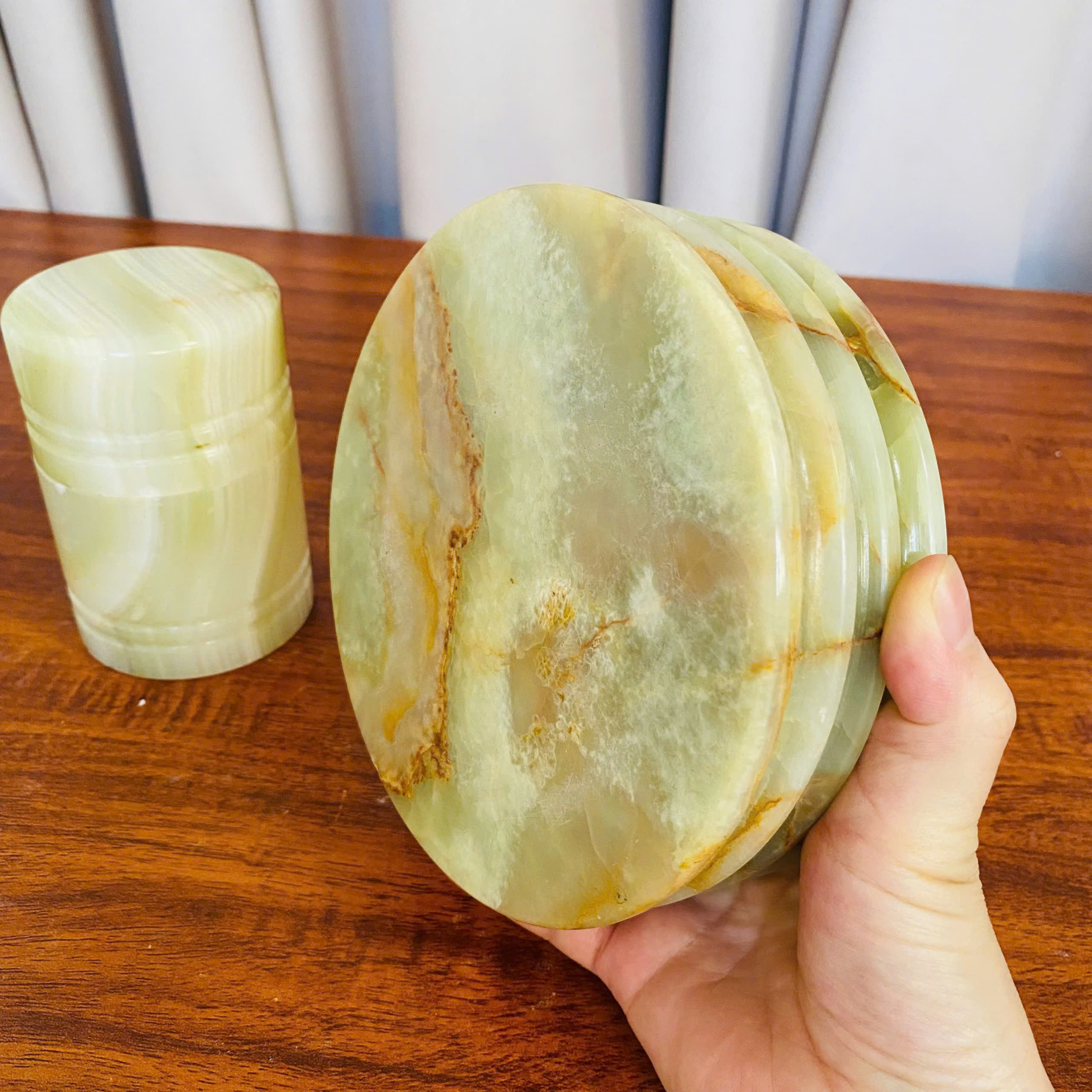 Gạt tàn đá ngọc xanh Onyx tự nhiên