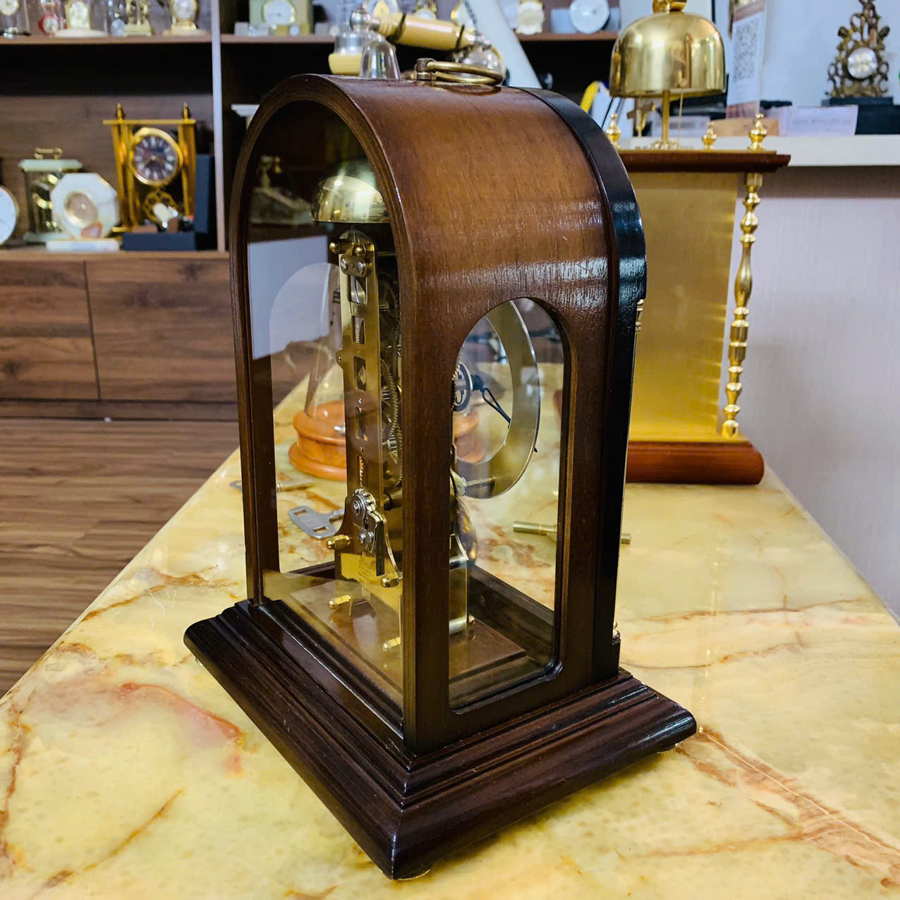 Đồng hồ hộp gỗ Seth Thomas mái vòm
