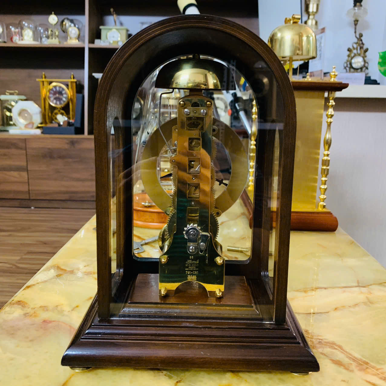 Đồng hồ hộp gỗ Seth Thomas mái vòm
