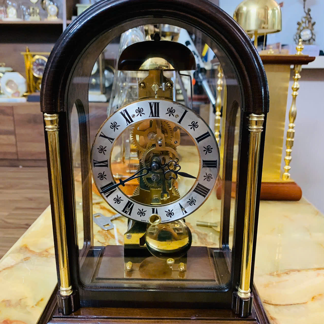 Đồng hồ hộp gỗ Seth Thomas mái vòm