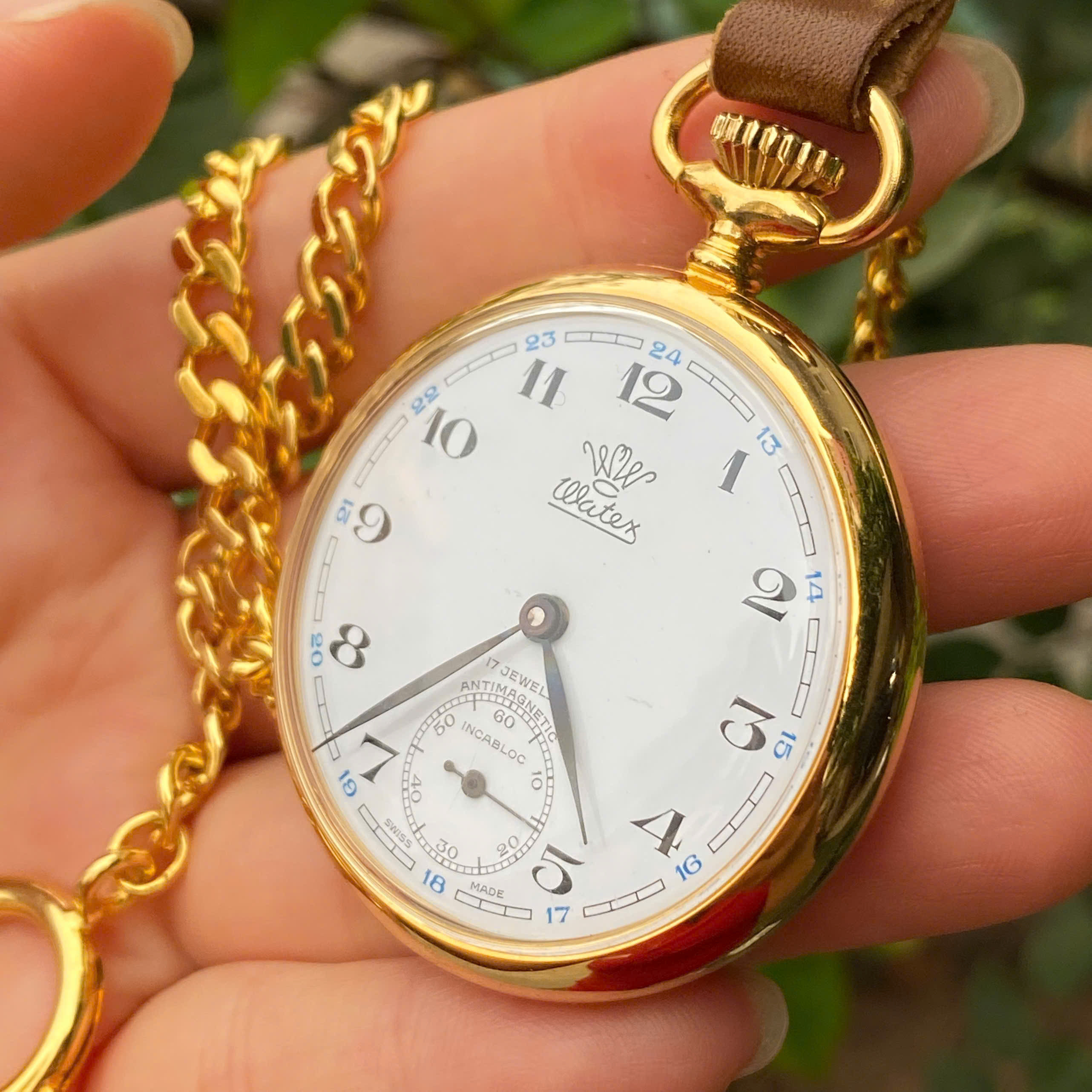 Đồng hồ quýt Watex Thụy Sĩ cót dài