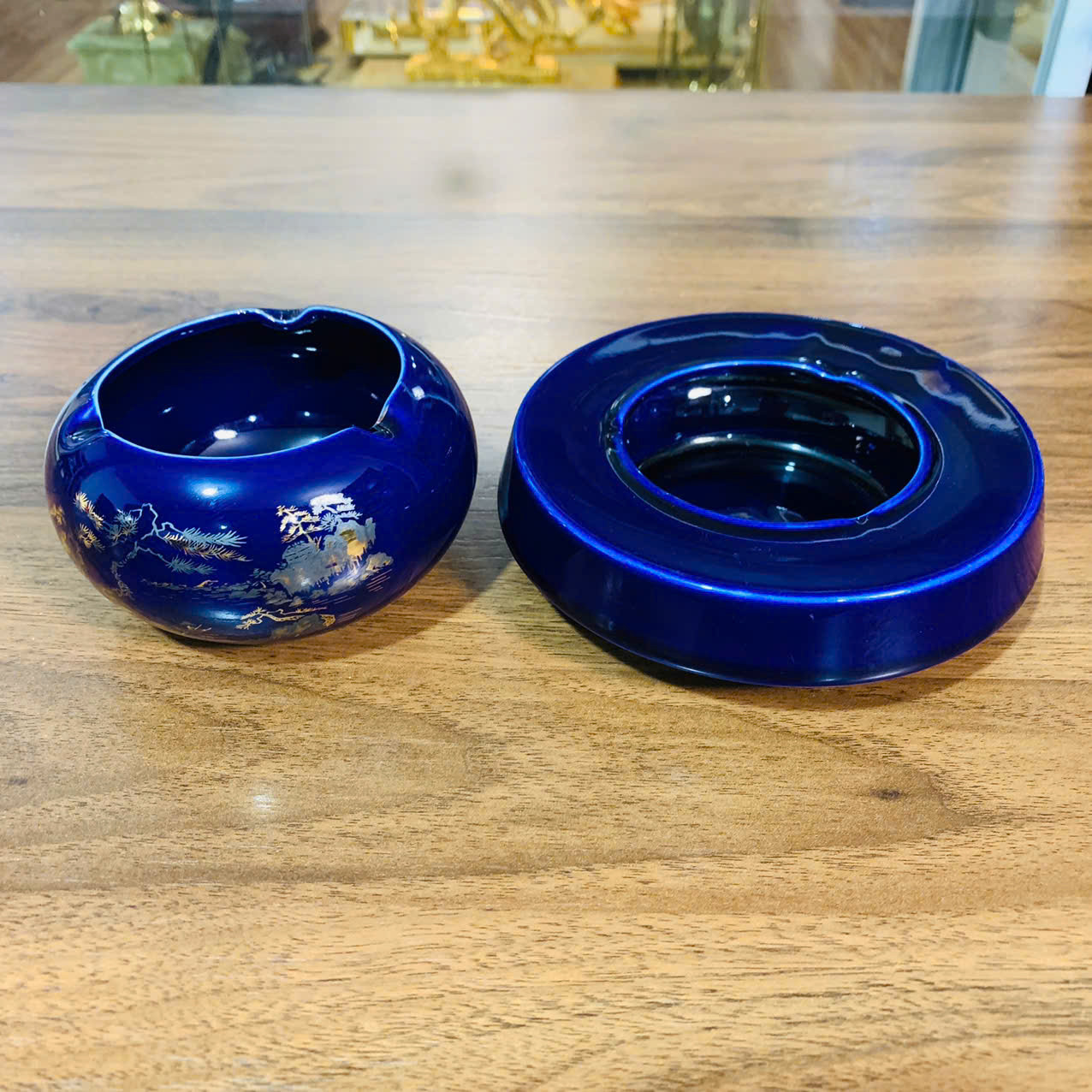 Cặp gạt tàn sứ xanh coban Japan