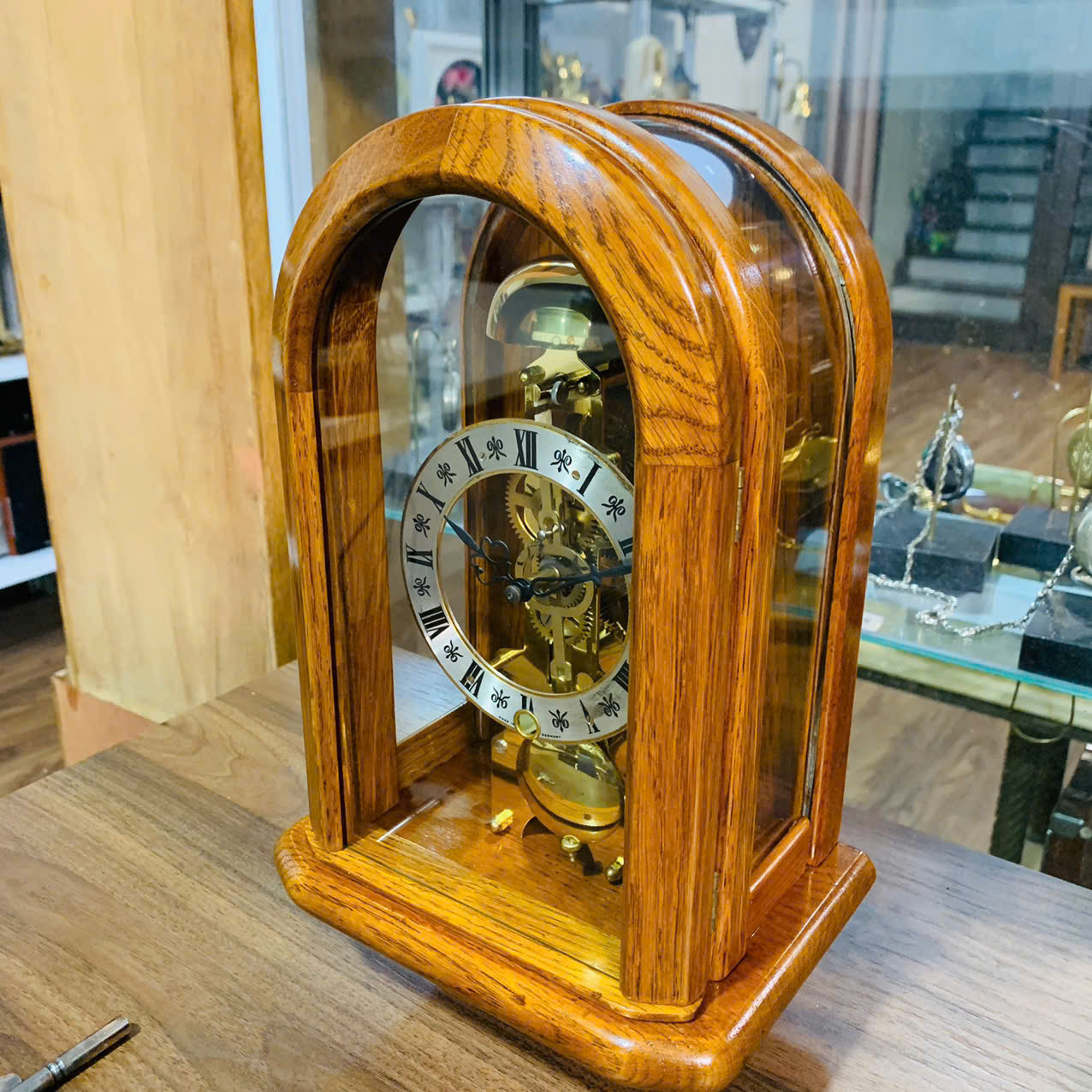 Đồng hồ hộp gỗ Đức mái vòm