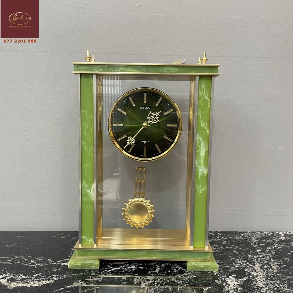 Đồng hồ để bàn Seiko nhựa giả đá xanh