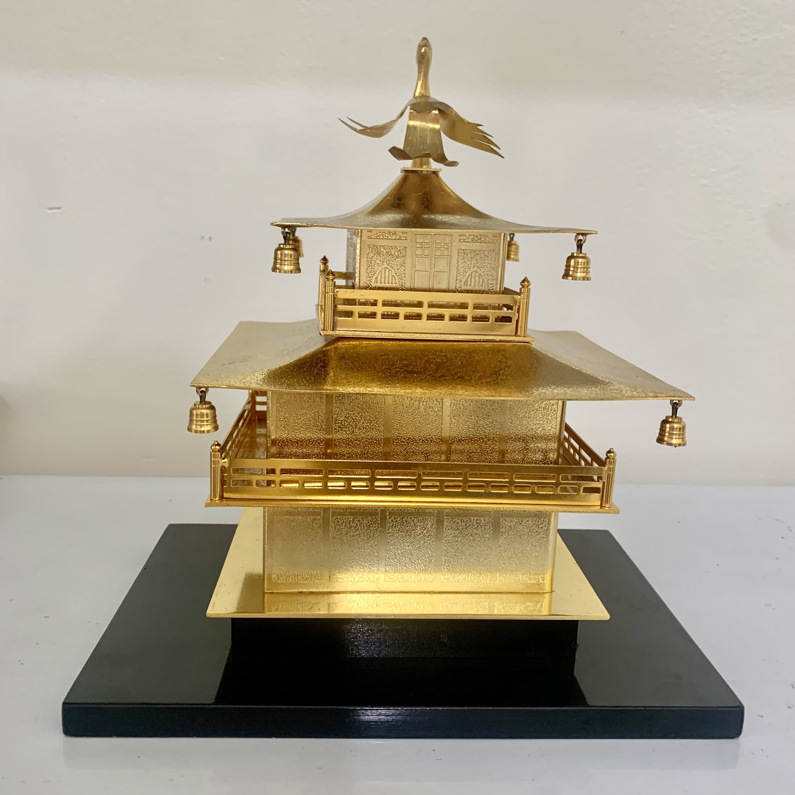 Ngôi đền Kinkaku-Ji Nhật Bản mạ vàng 24K