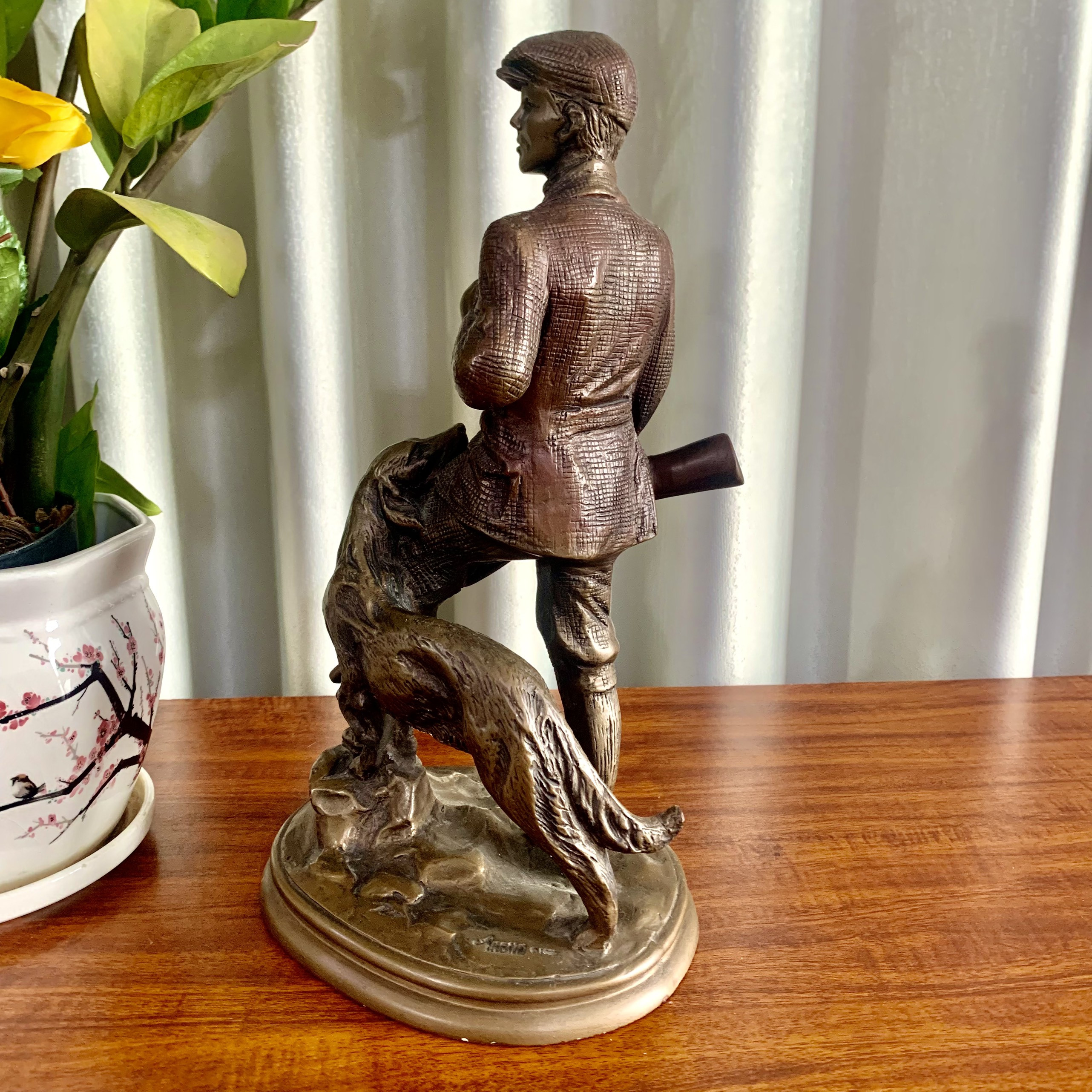 Tượng thợ săn cổ Châu Âu